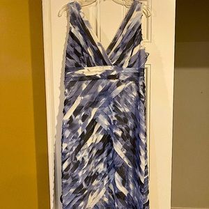 Ann Taylor sleeveless dress (size 10)